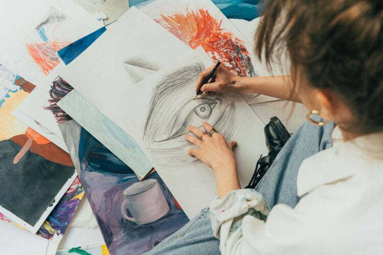 Women making a drawing