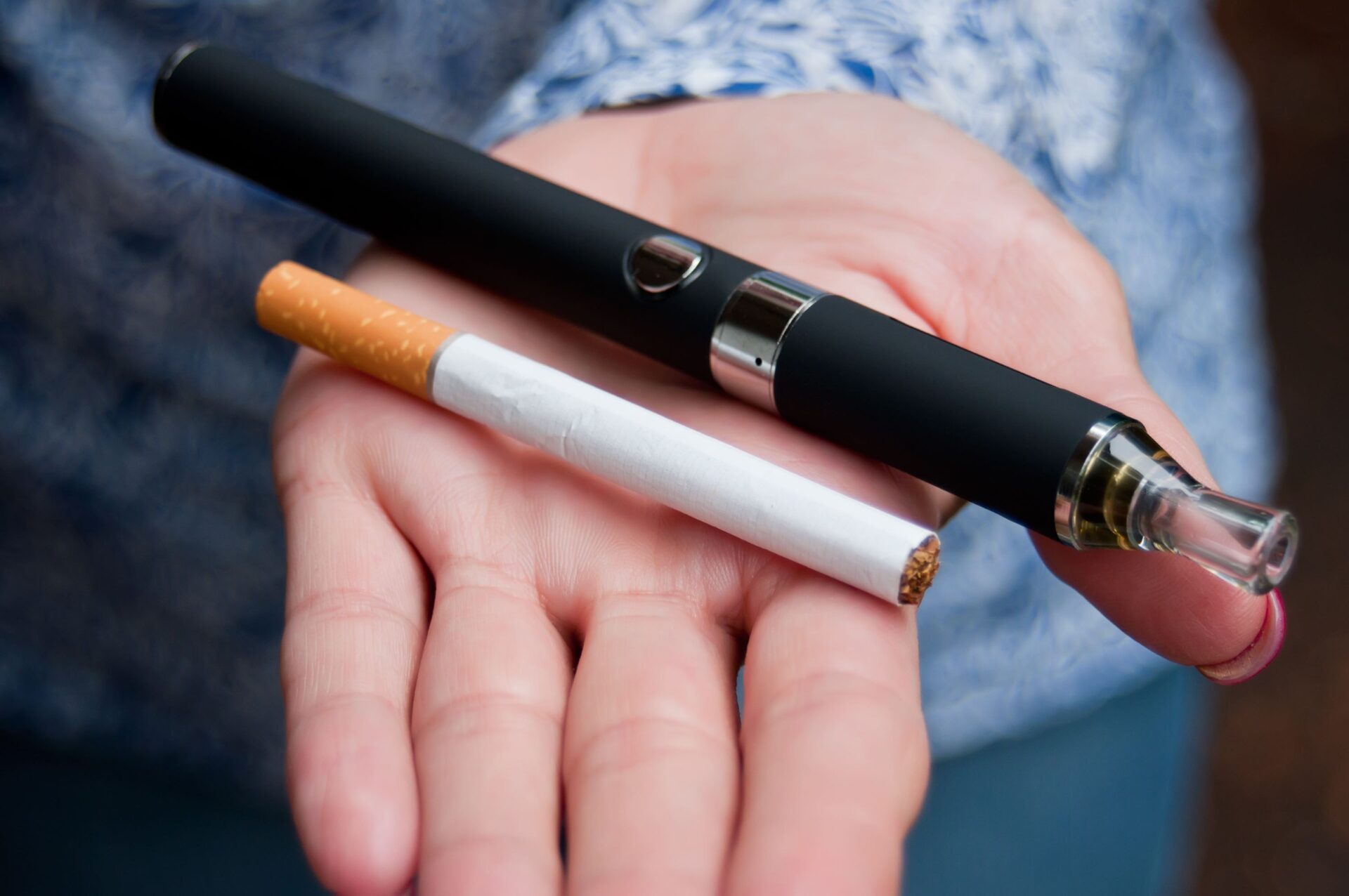 elfbar nachfüll pod läuft aus Le tabac chauffé moins nocif que la cigarette, mais plus que la cigarette  électronique main image 0